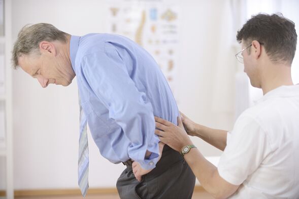 Kod bolova u leđima u lumbalnoj regiji potrebno je otići liječniku radi dijagnostike